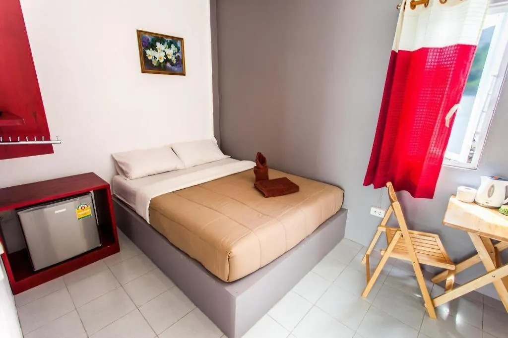 Hugs Guesthouse Ko Lanta 0*,  Thaiföld