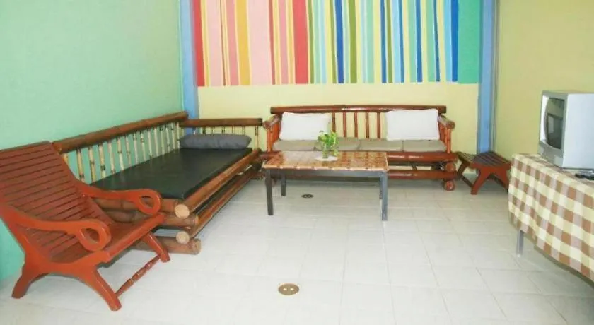 Hostel Hugs Guesthouse Ko Lanta