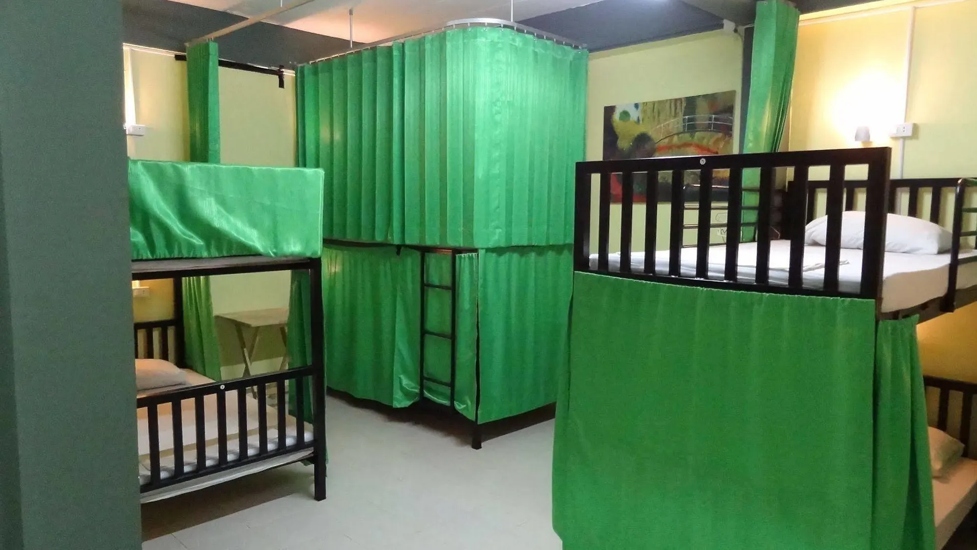 Hugs Guesthouse Ko Lanta